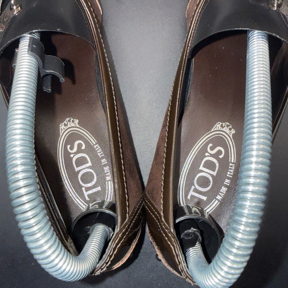 Size 36.5 EU - Tod’s (Italy) Round Toe Brown Embossed Flat Shoe, No Box, Flawed - Picture 4 of 10